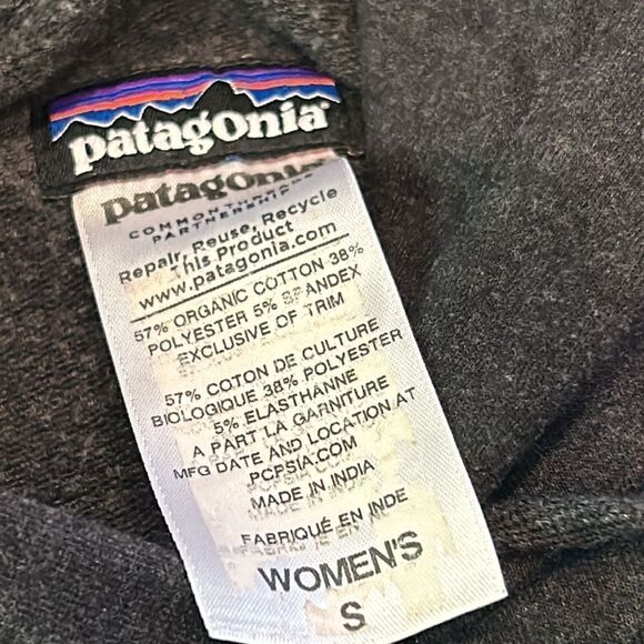 Patagonia dark gray hoodie sweatshirt with whale and “live simply “ small - Picture 7 of 8